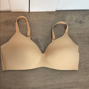 Knix - Wing woman contour Nude bra - size 3 Fits 36B, 36C, 36D, 38B - wireless